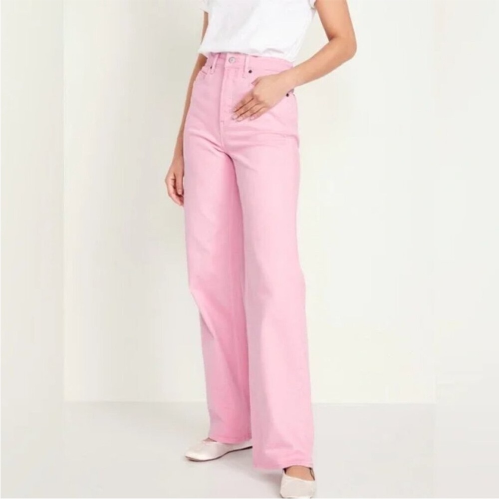 NWT Women's Pink High-Waisted Jeans